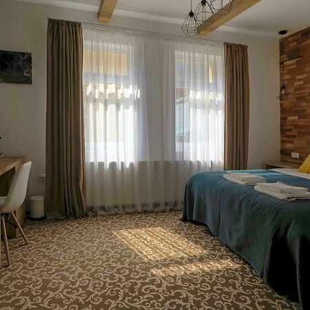 Residence Rooms Bucovina Campulung Moldovenesc Luaran gambar