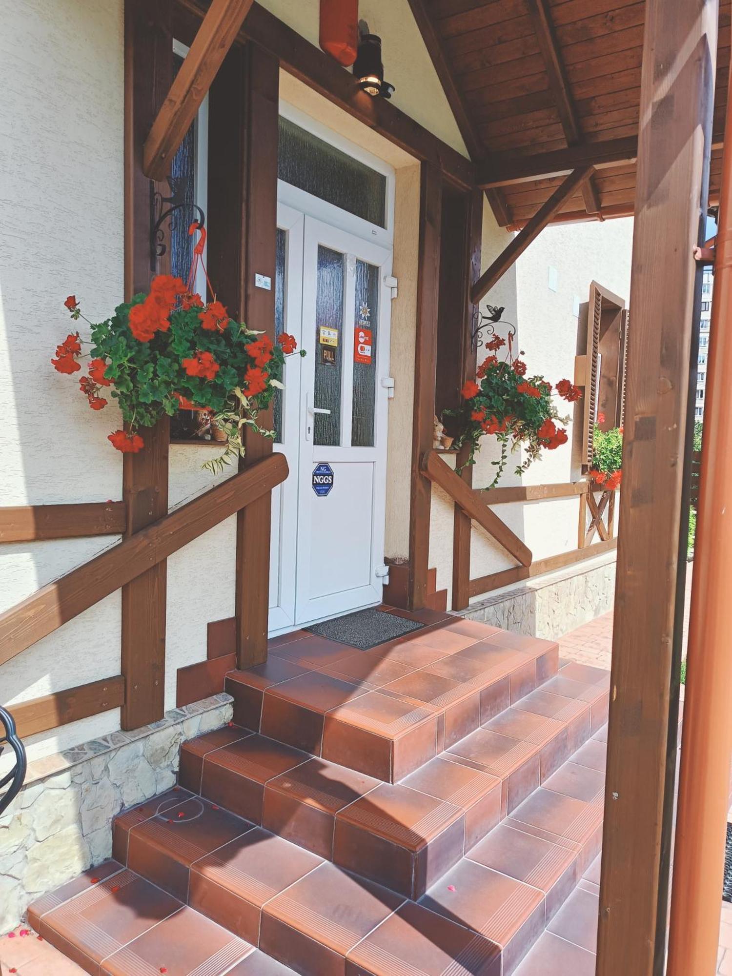 Residence Rooms Bucovina Campulung Moldovenesc Luaran gambar