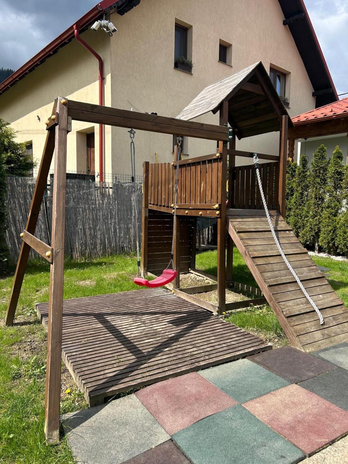 Residence Rooms Bucovina Campulung Moldovenesc Luaran gambar